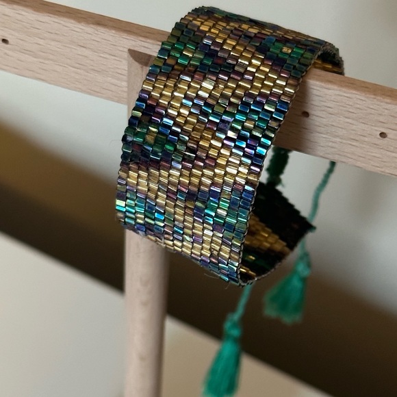 Shiny bead bracelet - Picture 2 of 5